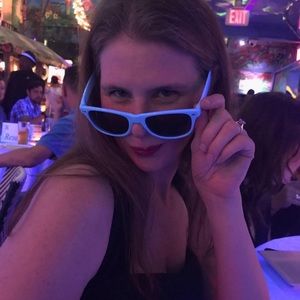 Meet your Posher, Alison